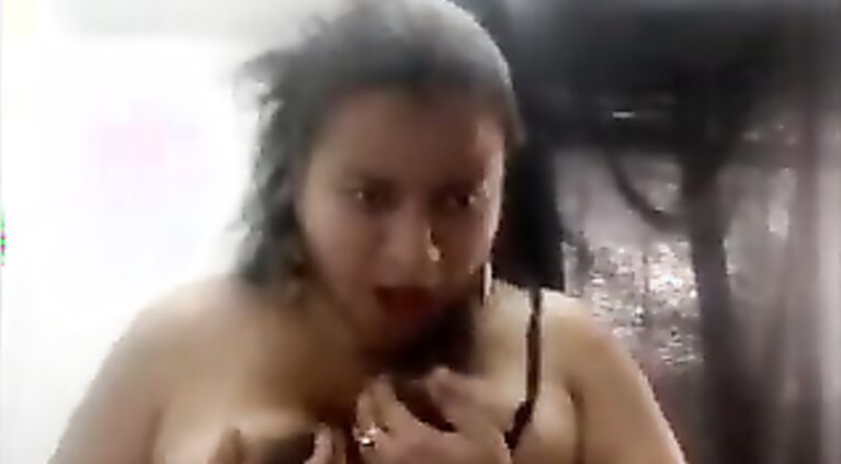 boya aunty in a horny masturbating mood.