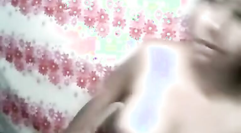 I love watching this girl fucking her pussy with her toy
