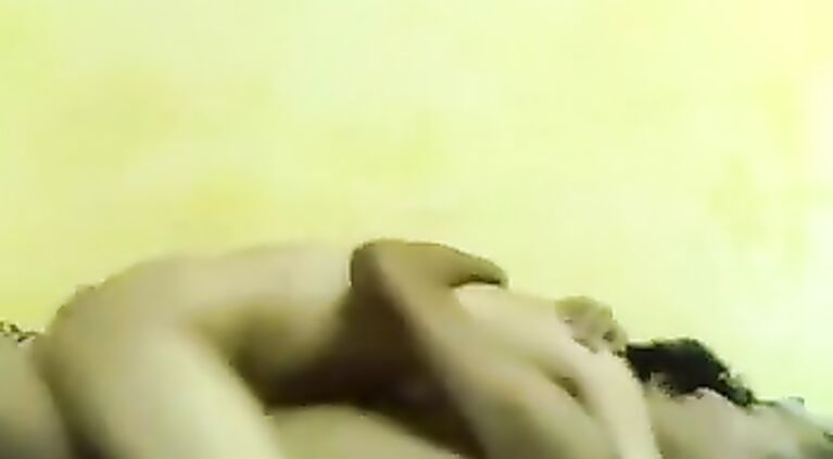 Fsiblog - Manipuri couple first time sex front of cam.