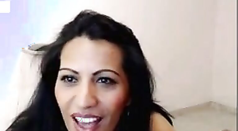 Indian housewife is masturbating like a cam girl.