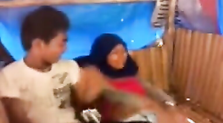 Malay Girl Enjoying Sex With Boyfriend In a Hut.