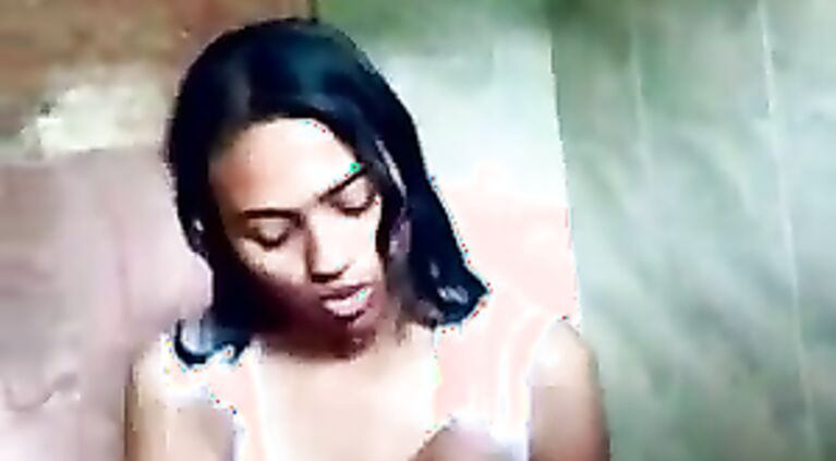 Amateur Indian girl with BF.