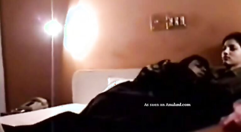Amateur Indian homemade porn.