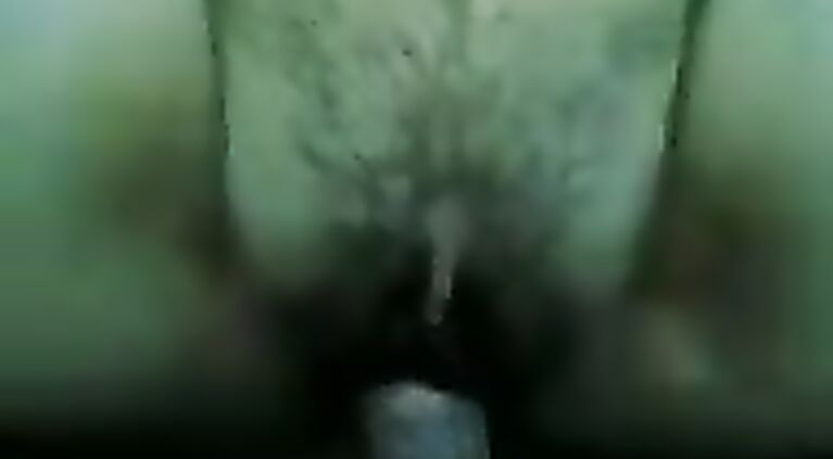 Curvy Indian girlfriend fucked on the floor.