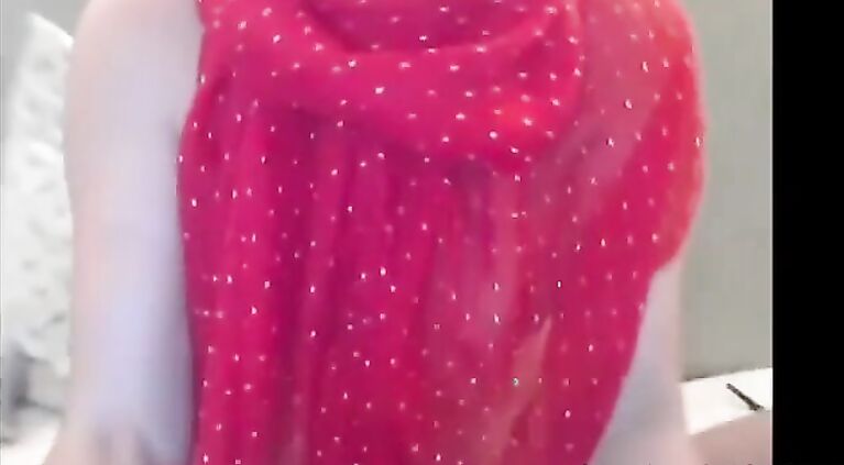 Cute Arab camgirl shows boobs.