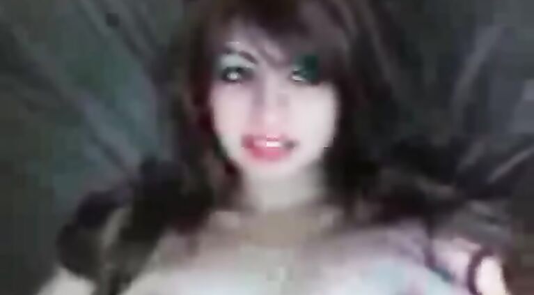 Lemmie put this groown man dick in her ass, make her a new woman