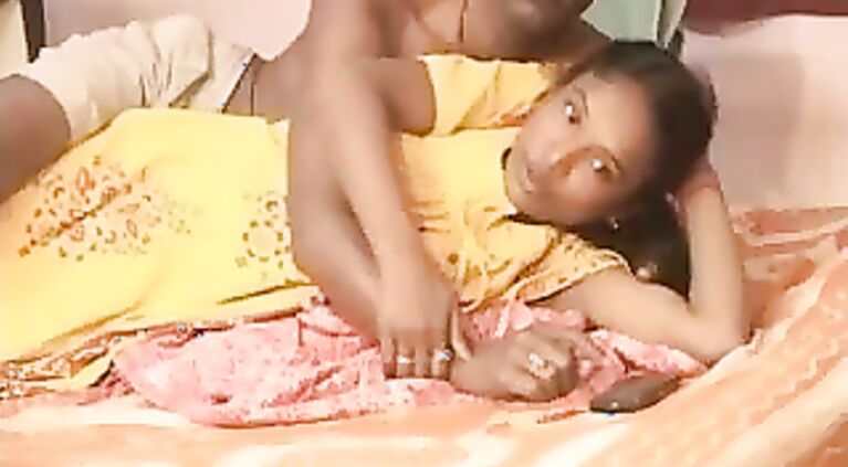 Indian Barabanki Couple Old Men With Young Babe.