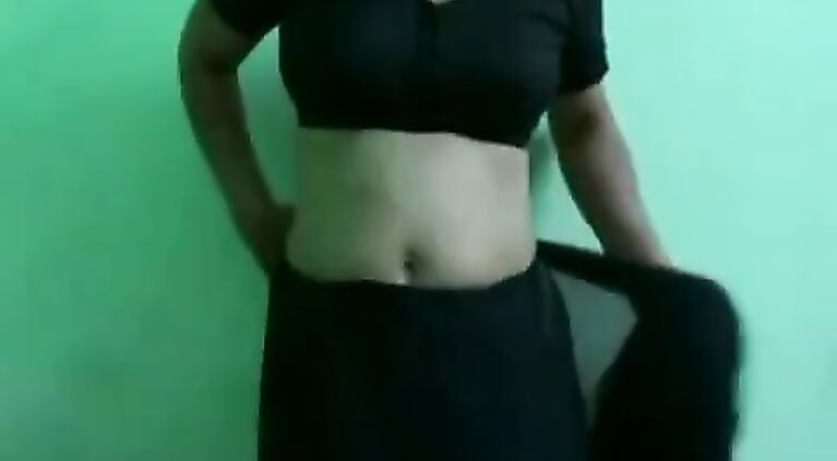 Bangalore Wexy Wife Stripping Saree.
