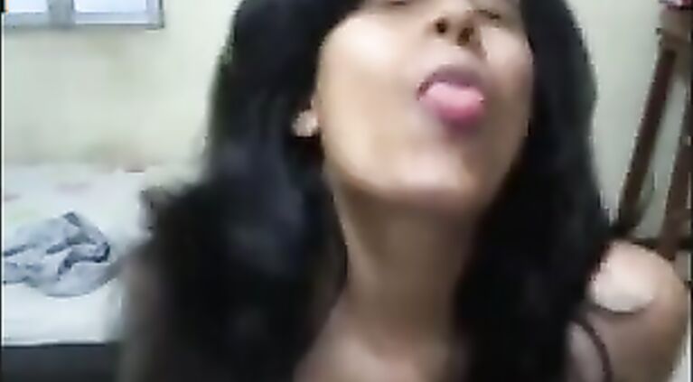 Desi Colg Teen Shilka On Skype Naked.