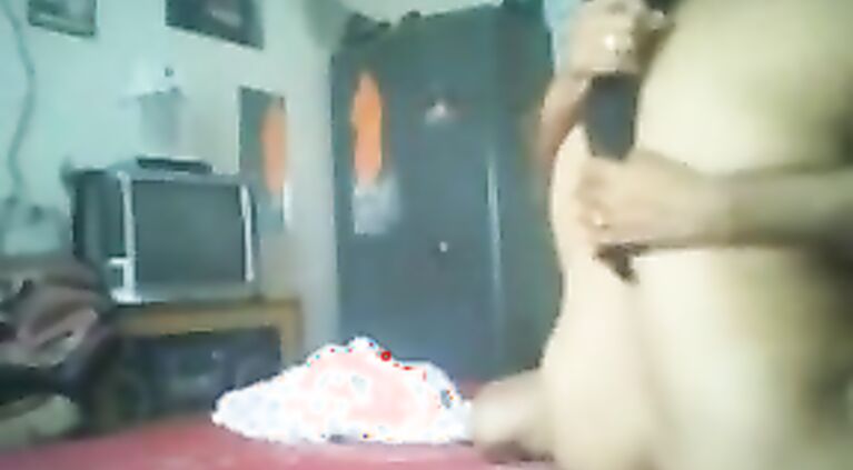 Hapur Middle Aged Couple Fucking Homemade.