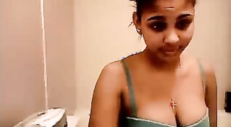 Hot Babe On Sex Chat Naked.