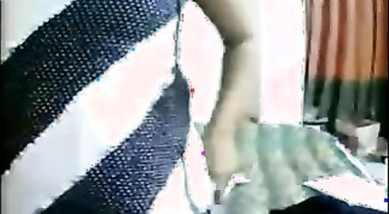 Indian Babe Ummi Cam Show.