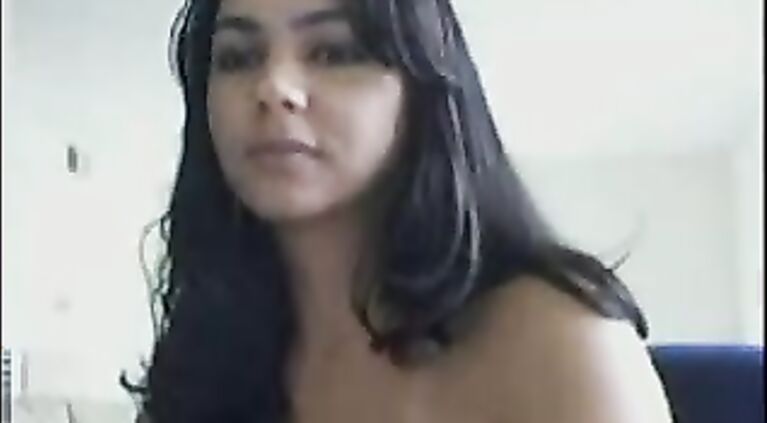 Teen Chatting With BF On Webcam.