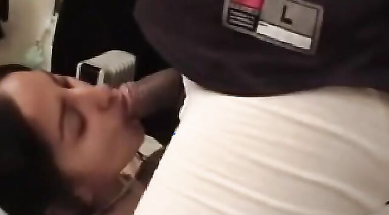 Always nice to see a woman getting her asshole used properly