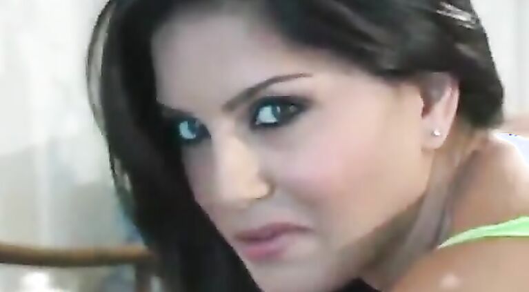 Sunny Leone: Jerk Off Encouragement.