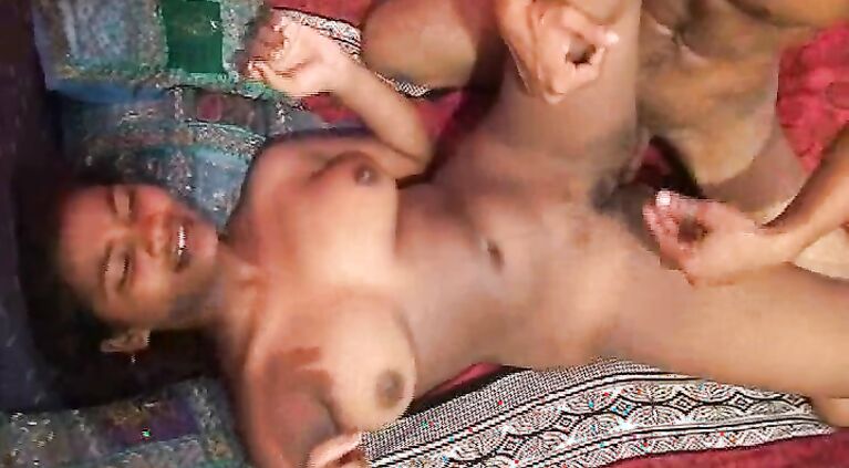 A better quality video is available in the dpeths of xHamster