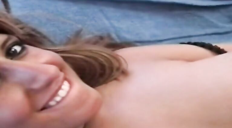 Stunning Indian babe and her wet hairy cunt is so damn pretty