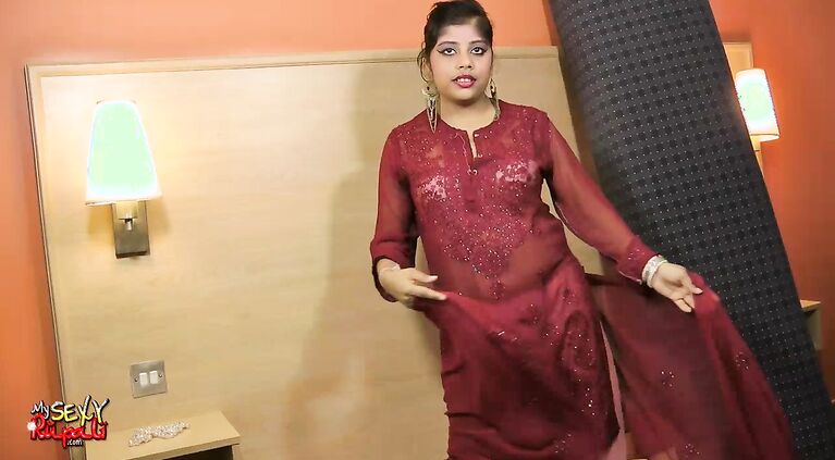 She is not muslim but she have gr figure