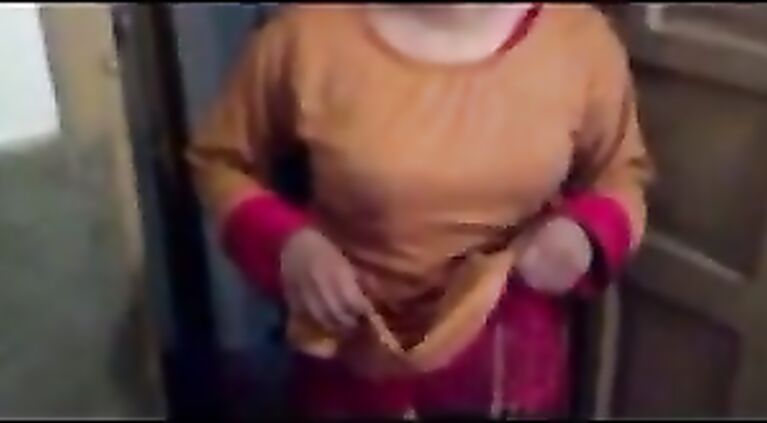 girl exposig huge boobs