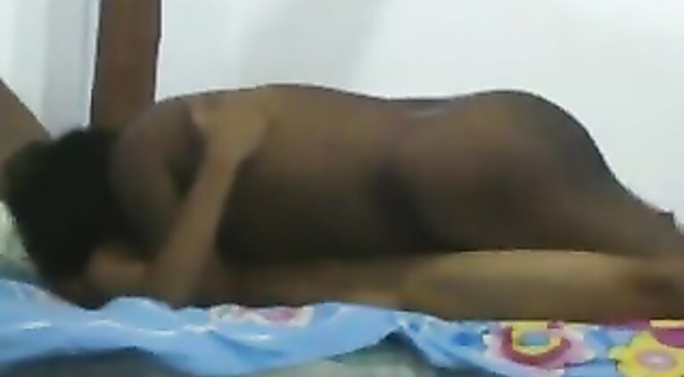 22 beautiful girlfriend coming to bf room to hv fun