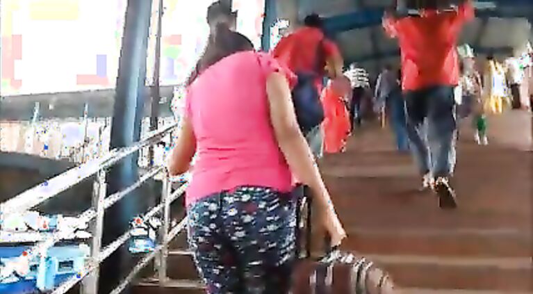Indian huge butt in tights