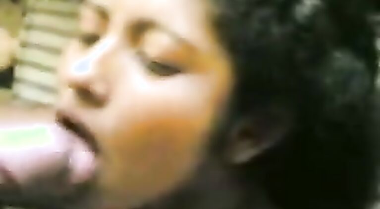 MUMBAI COLLEGE GIRL SUCKING COCK