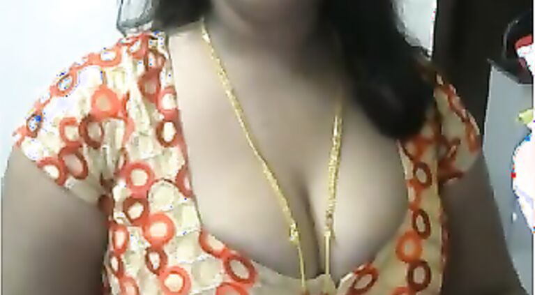 priya cute cam show