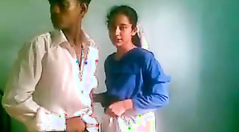 Indian college couple kiss suck and fuck inside class