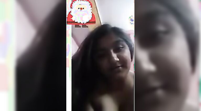 Aditi Nanda Exposing  boobs