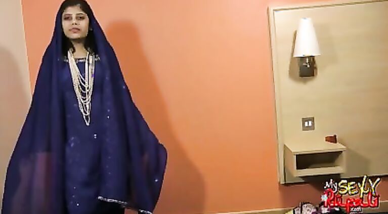 Desi pretty Rupali using a toy masturbating
