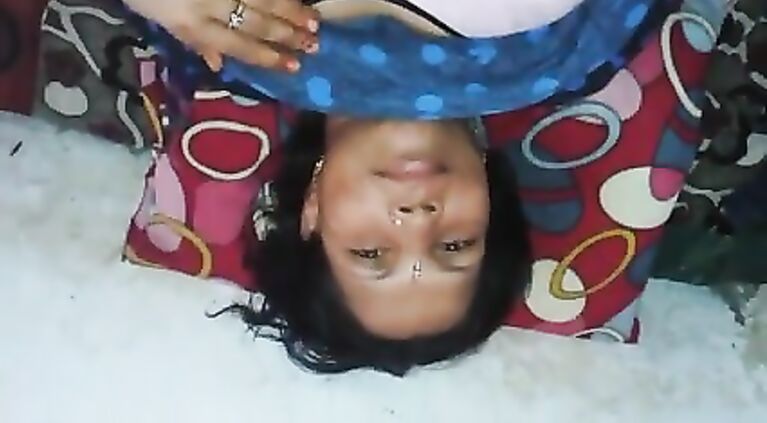 Tamil village bhabhi beautiful fuck HD wid hindi audio