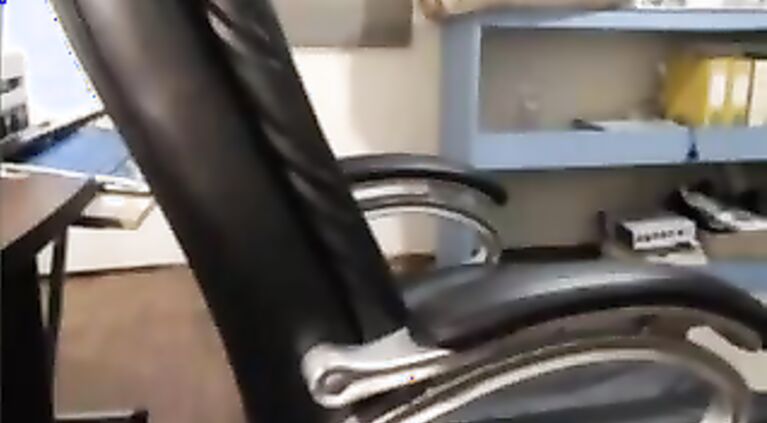 Tamil Cougar On Cam Masturbating On Chair Part-3