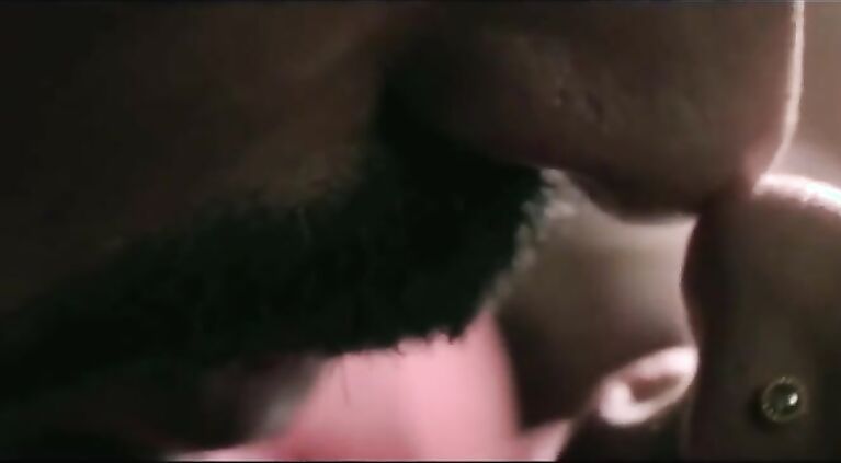Tamil girl shruti kisses