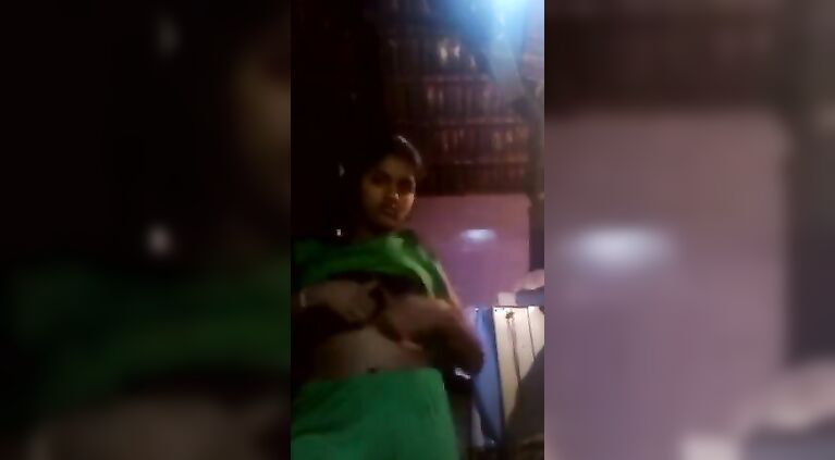 Sri Lanka 25 Years Show Her Huge Boobs For Me In Viber
