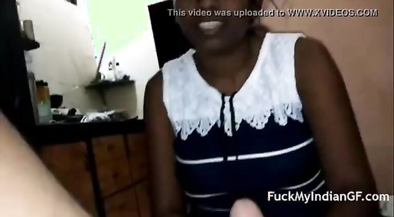 Indian Tamil AMATEUR Oral - FuckMyIndianGF.com