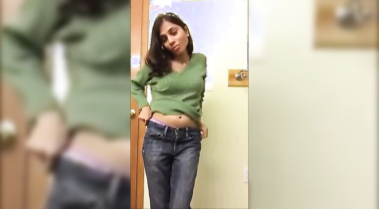 girlfriend tamil teenage exposed nude