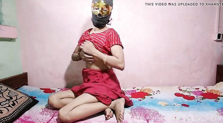 Desi mother-in-law sex with son-in-law In front of daughte