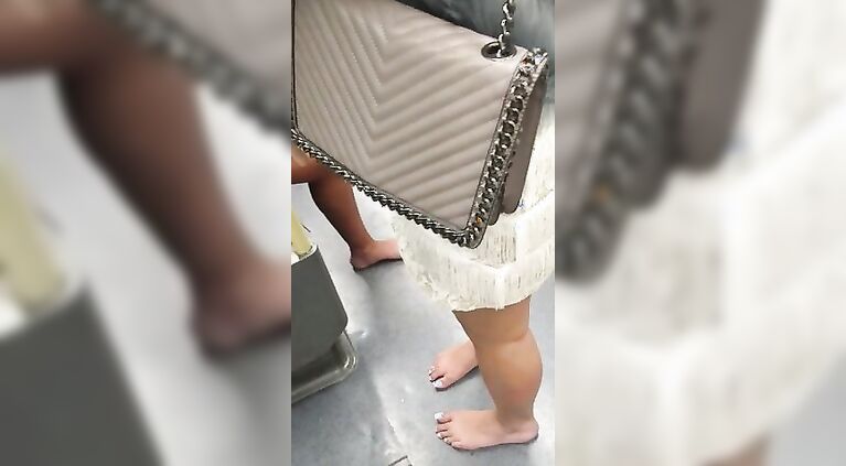 Sexy Desi Feet Hot Legs Thick Thighs & Sweet White Toes