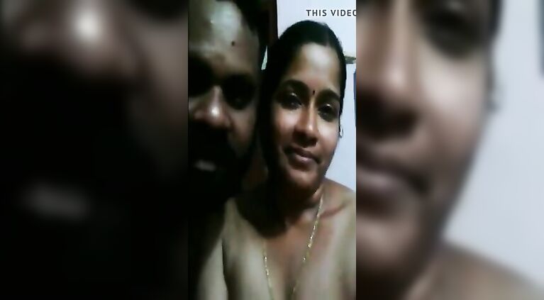 cute tamil tamil mallu couples showing themselves before cam