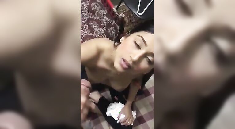 Desi AMATEUR giving Hand to BF (Beauty)