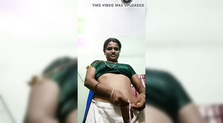 Mallu housewife stripping