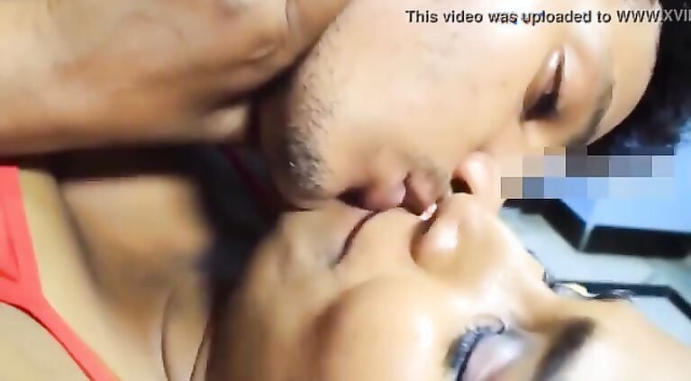 tamil house housewife kissing
