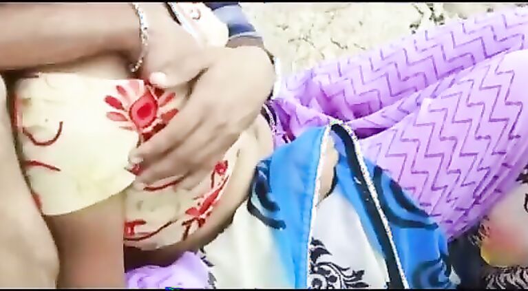 Tamil Girl Romance With EX-Boyfriend in Outdoor - Sexy Telugu Romantic Short Vid 2017