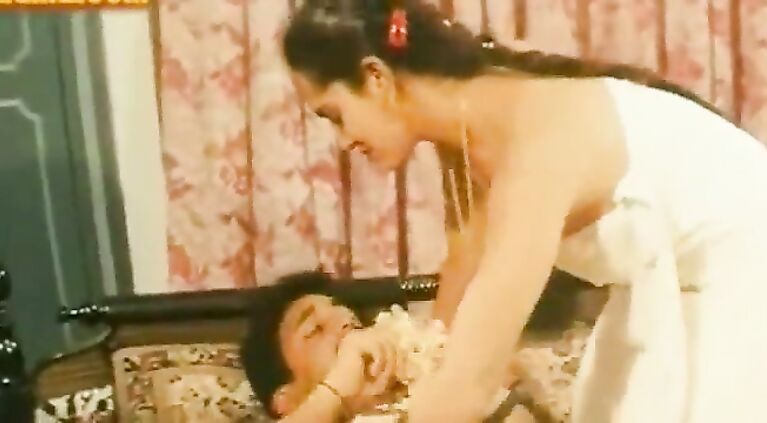 Mallu Bhabhi Retro First Night Film Squeezing Naked Boobs Really Cute Clip