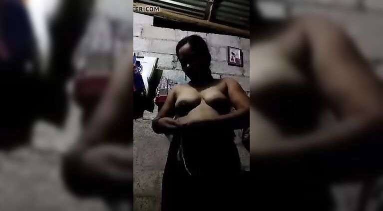 Tamil indian aunty made nude slfie for BF.