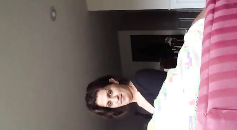 tamil mommy chudi padosi se(with audio)