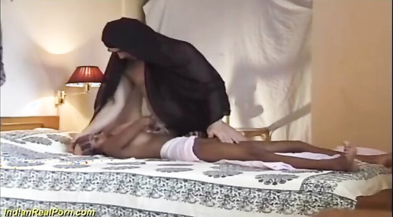 teen chesty tamil teens first interracial sex