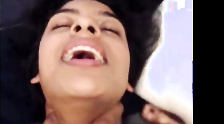 Tamil Slut fucked by nigerian - HornySlutCams.com
