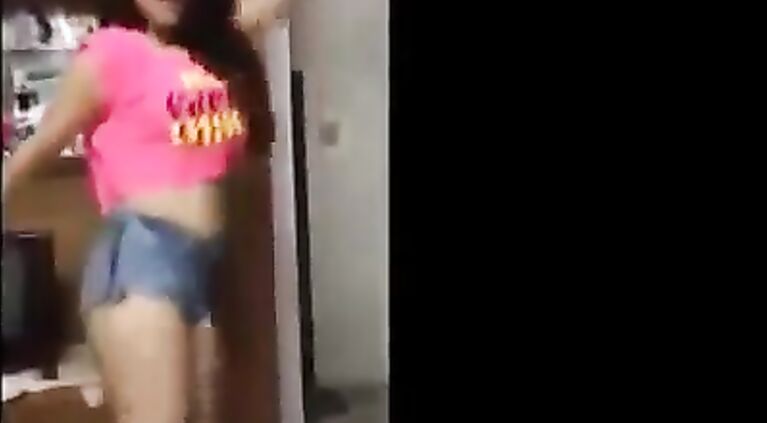 Hot Horny Desi babysitter dancing