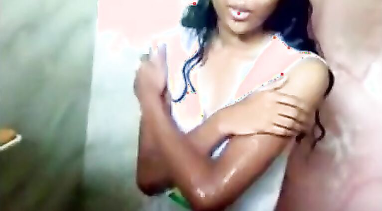 Nymphos Tamil Showering with Boyfriend - KacyLive.com